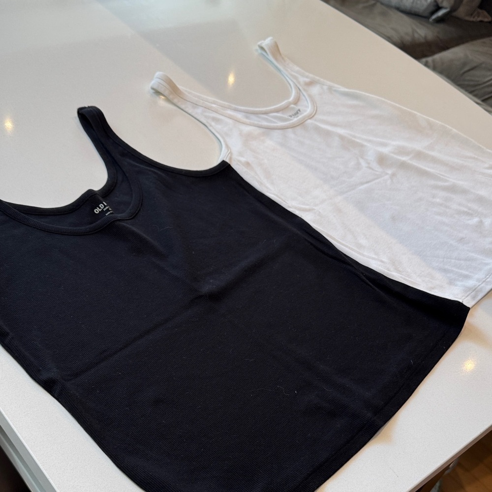 Old Navy First-Layer Classic Ribbed Black and White Tank Duo, Size XL - Picture 2 of 8